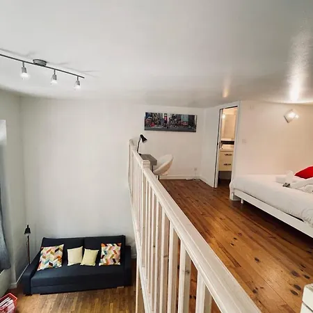 Beautiful Duplex Near Downtown